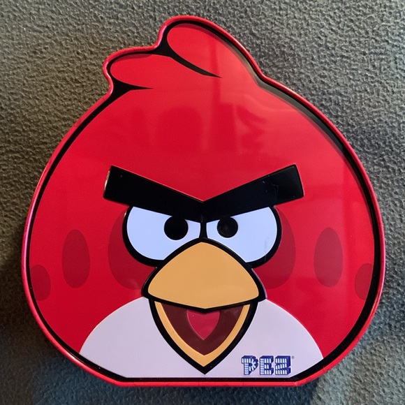 NIP Limited Edition Pez Angry Birds dispensers and candy in tin. - Picture 2 of 9